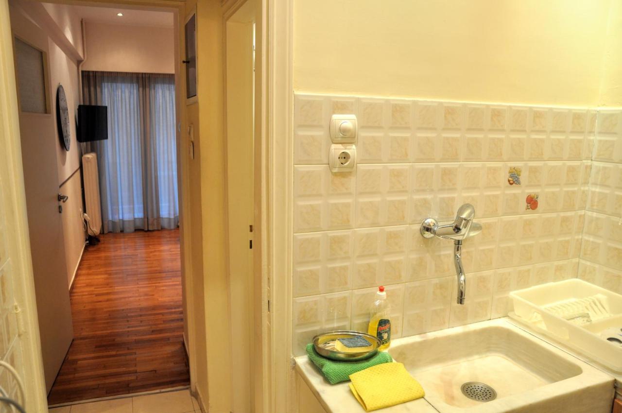 Lovely Apartment In Athens Center Atenas Exterior foto